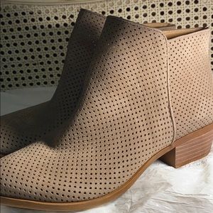 Lucky brand ankle boots